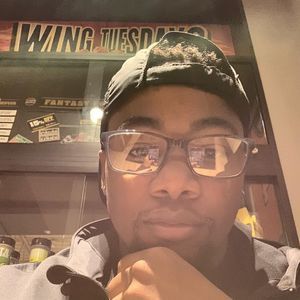 Meet your Posher, Everett